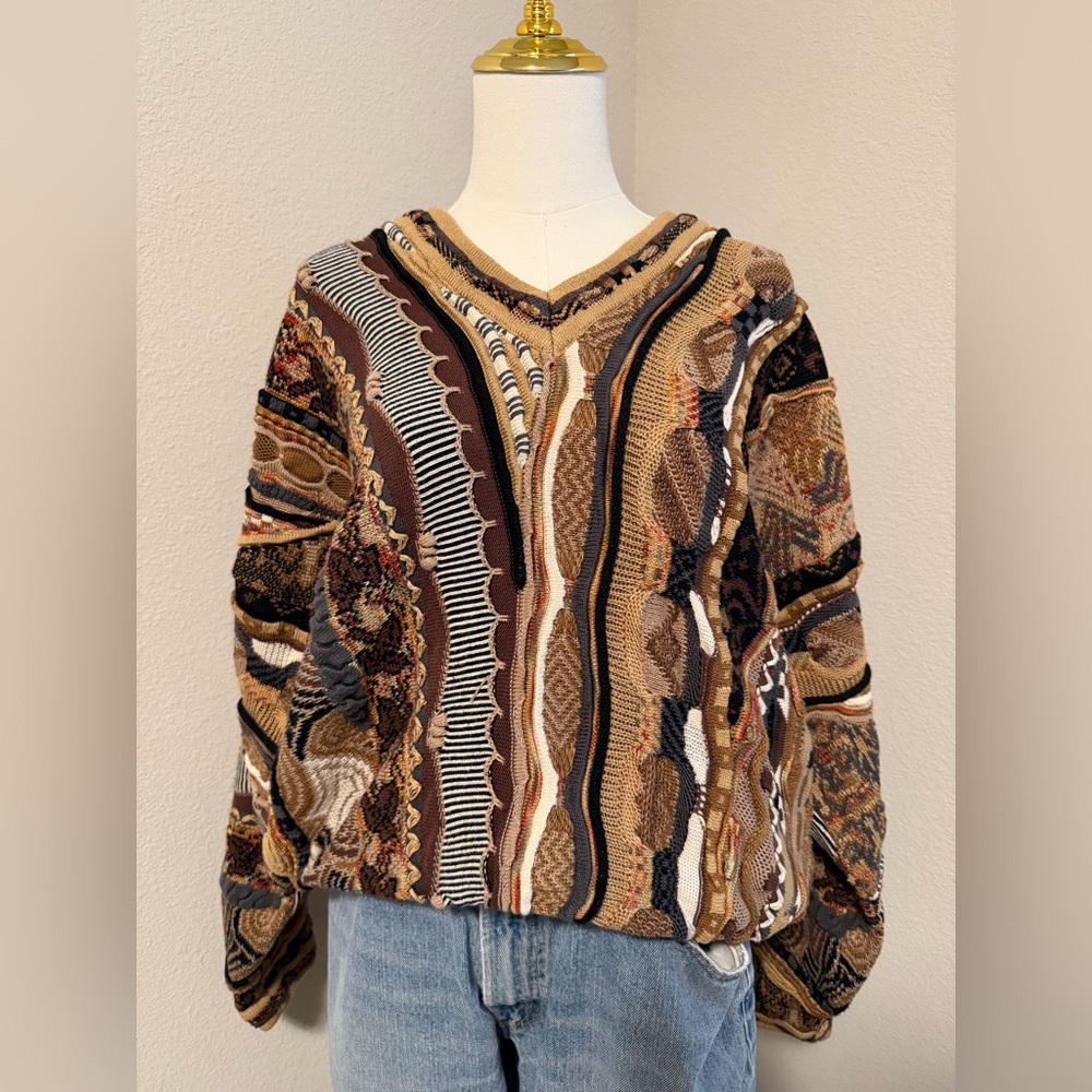 Tundra Canada Sweater